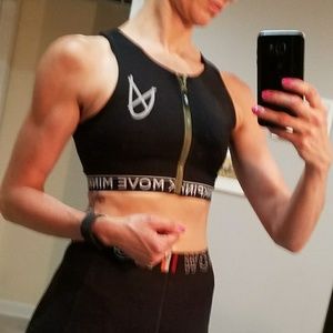 Minkpink move zip front cropped Sports tank